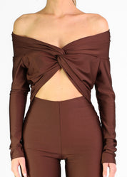 JULIA -  tuta jumpsuit marrone effetto lucido con scollo Bardot