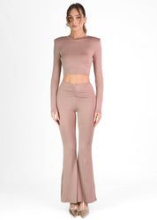 LASHANA - co-ord set in marrone con crop top con spalline imbottite e pantalone flare
