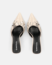 EFIA - sabot a punta in vernice beige con fibbie e dettagli in argento