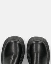 FOSCA - stivaletti con borchie e cinturini in ecopelle nera