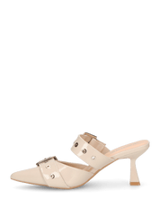 HADIYA - sabot a punta in vernice beige con fibbie in argento