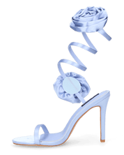 HETTY - sandali azzurri con tacco a spillo e spirale con rose