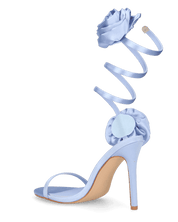HETTY - sandali azzurri con tacco a spillo e spirale con rose