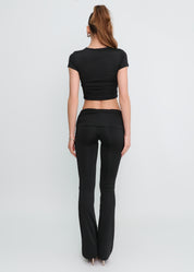 YUMI -set co-ord con pantaloni flare e top cut out