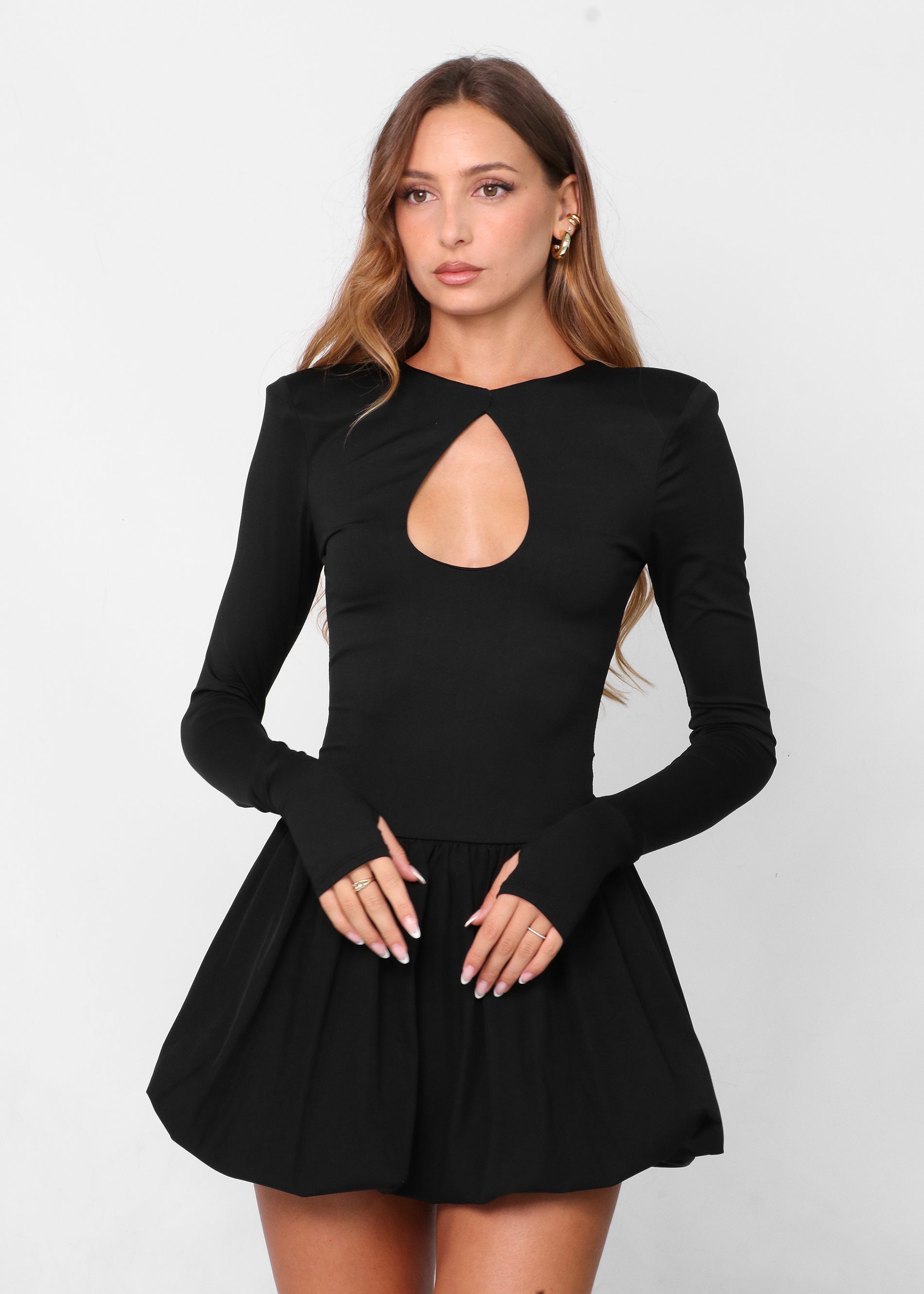 LIV - vestito mini nero con gonna a palloncino e scollo a goccia