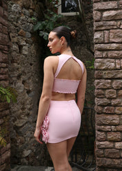 ELARIA - set in rosa con top ed accessorio spilla e gonna dettaglio rose