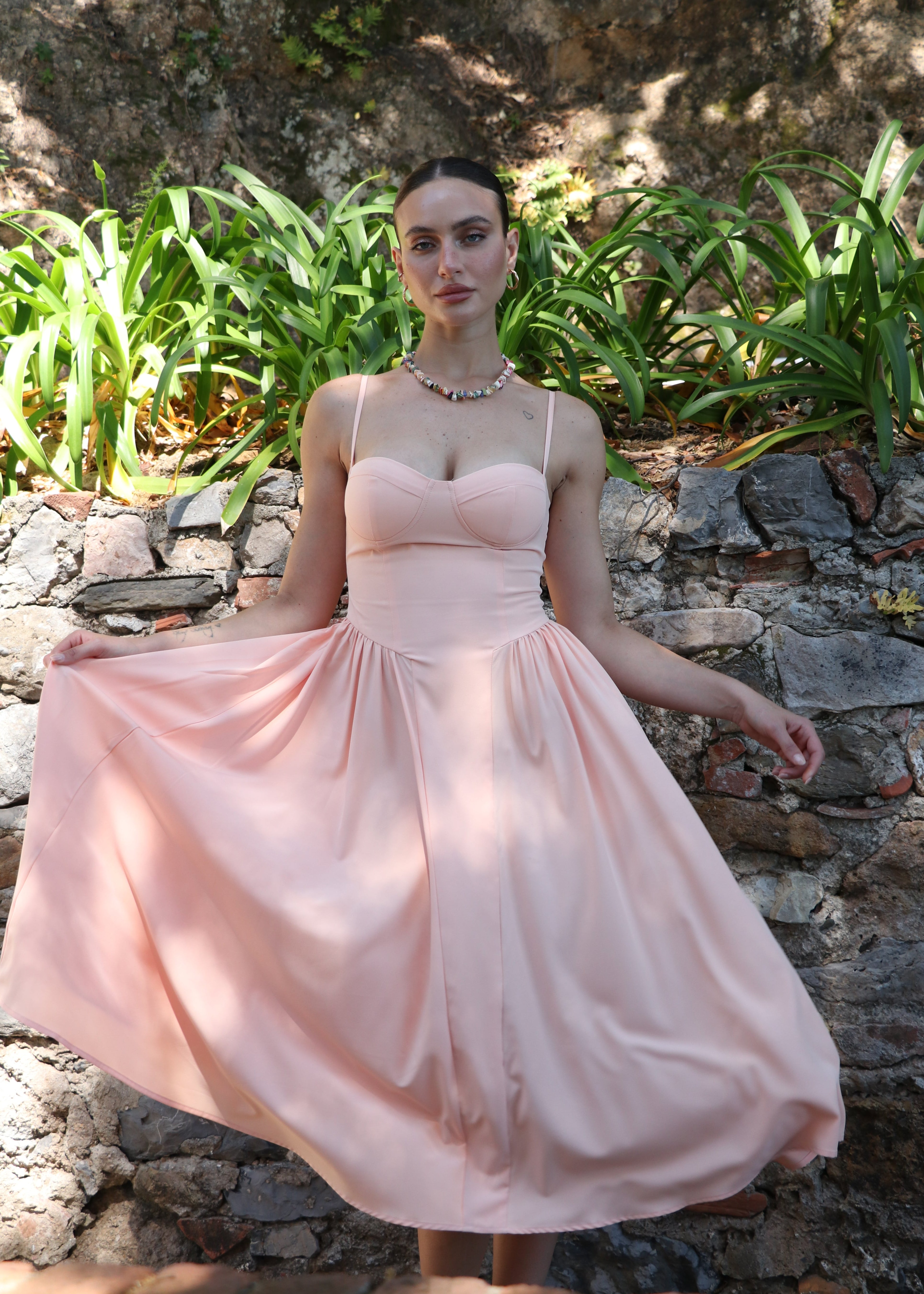 ISABEAU - vestito rosa midi a ruota con corpetto