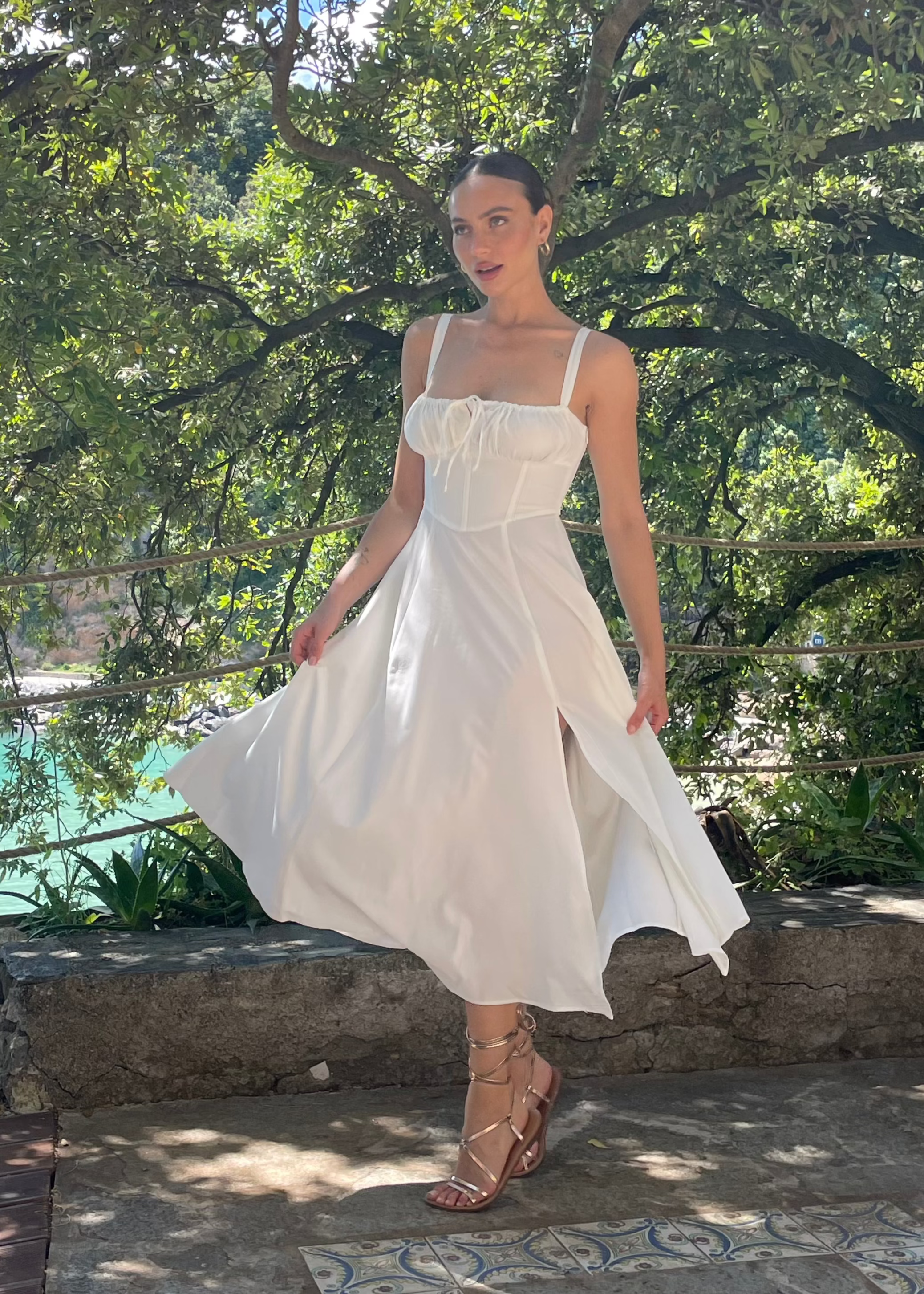 ORNELLA - vestito midi ampio in bianco