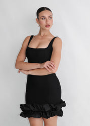 CAMELIA - mini dress nero con orlo con tessuto in raso combinato e volant