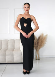 SYLPHIE - abito nero con scollo a cuore con rosa e cut out