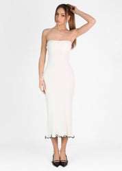 LYNN - vestito midi bianco in maglia con volant in contrasto sul fondo