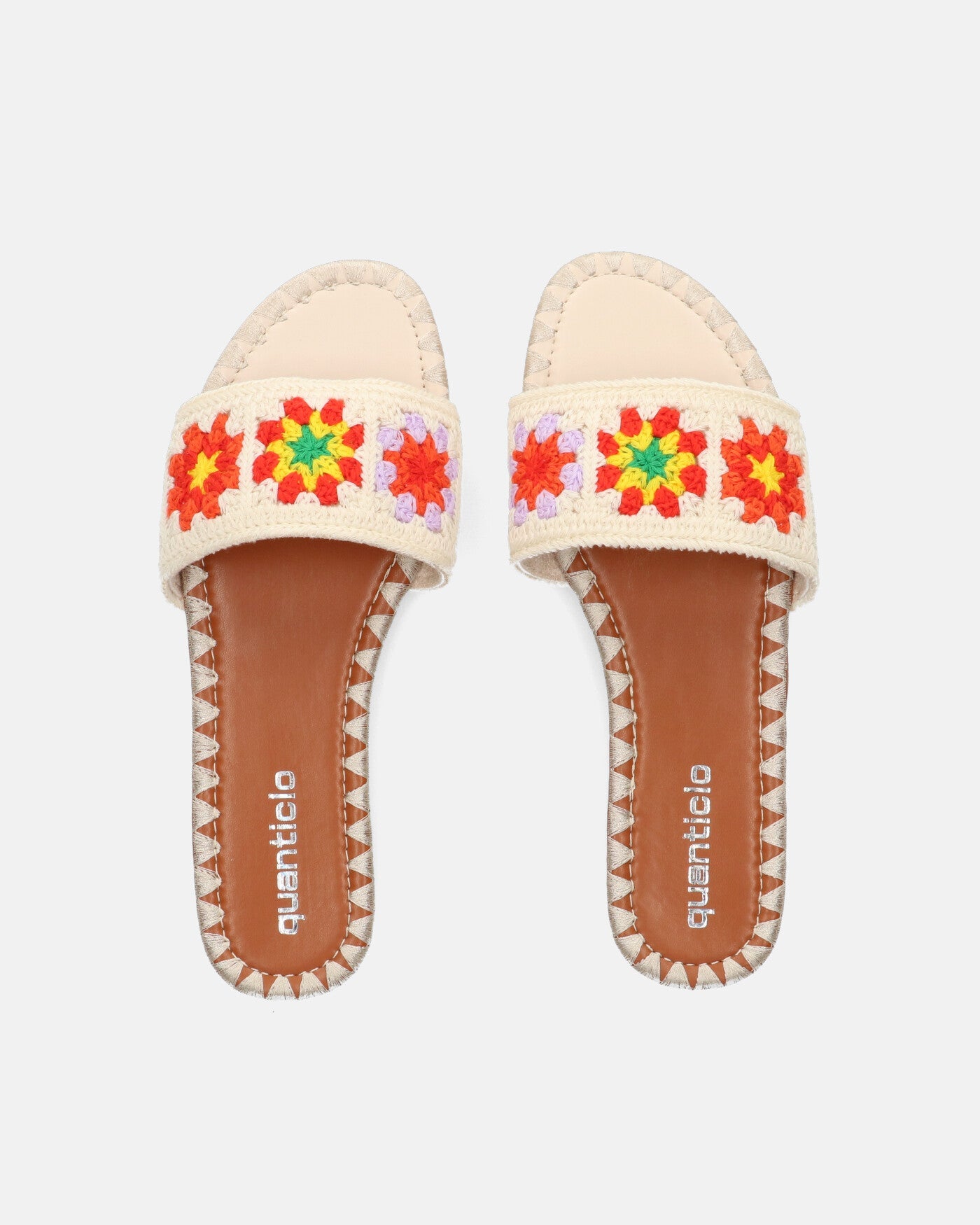 MARILIA - ciabattine beige chiaro con decorazioni ricamate e suola marrone