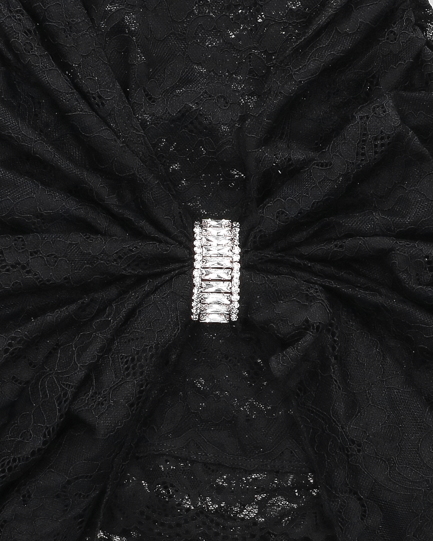 REA - vestito mini in pizzo nero con drappeggio sul davanti e dettaglio in diamanti