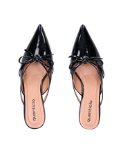 MINNY - décolleté in glassy nero con fiocco e tacco basso