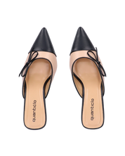 MONIKA - décolleté beige con tacco e punta neri con fiocco laterale