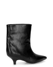 MELTY - stivaletto nero a punta con tacco midi polpaccio over