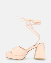 TOMI - sandali beige con lacci e tacco squadrato
