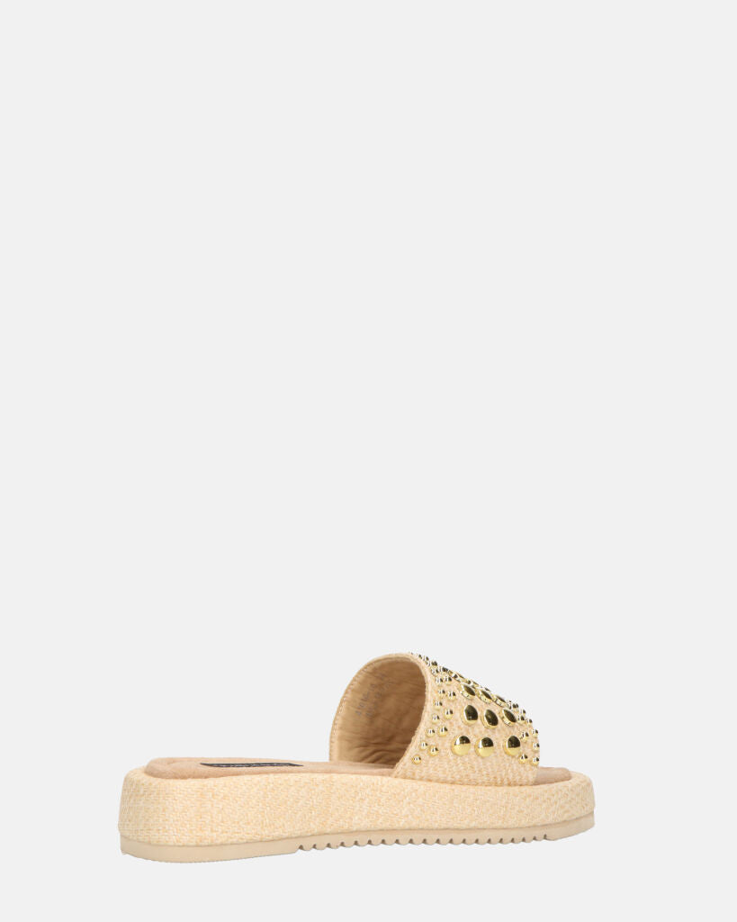HARPER - ciabattine platform beige con borchie dorate