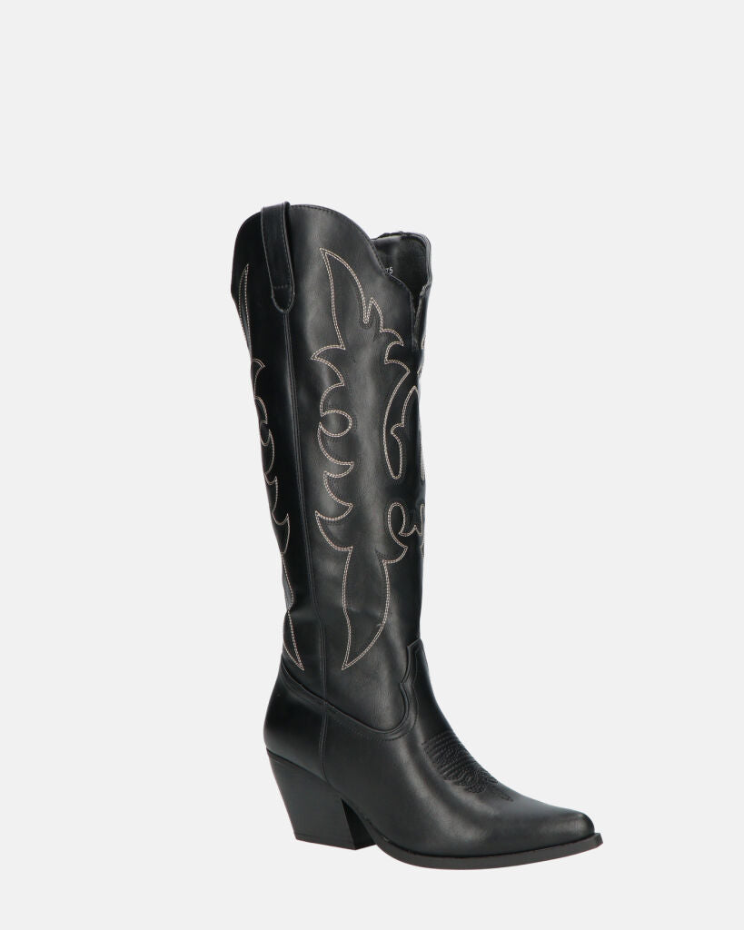 REJA - camperos alti neri con ricami in bianco