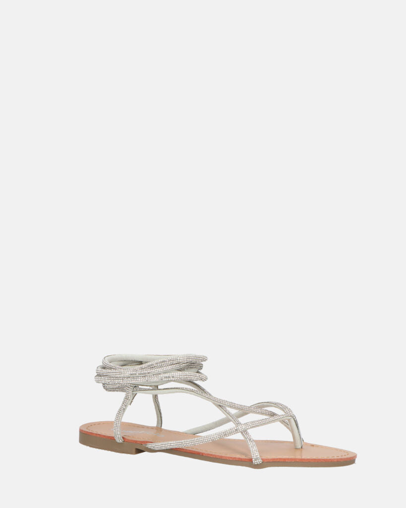 JANIRA - sandali bassi con lacci glitter argentati
