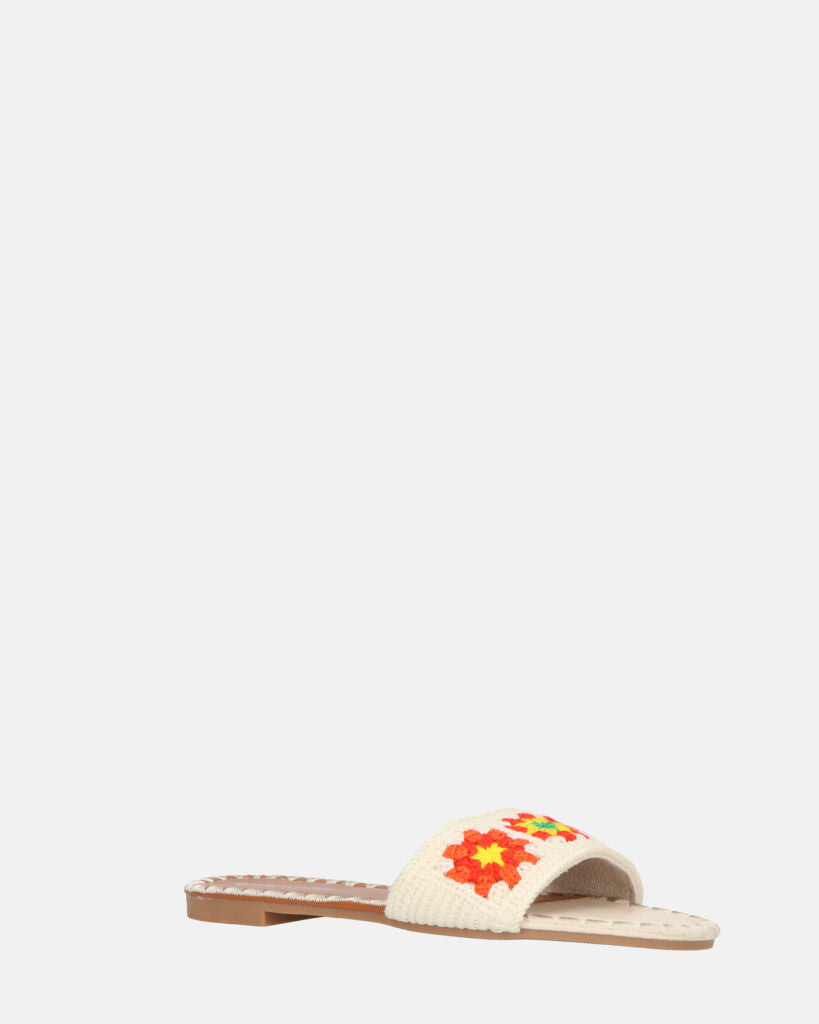 MARILIA - ciabattine beige chiaro con decorazioni ricamate e suola marrone