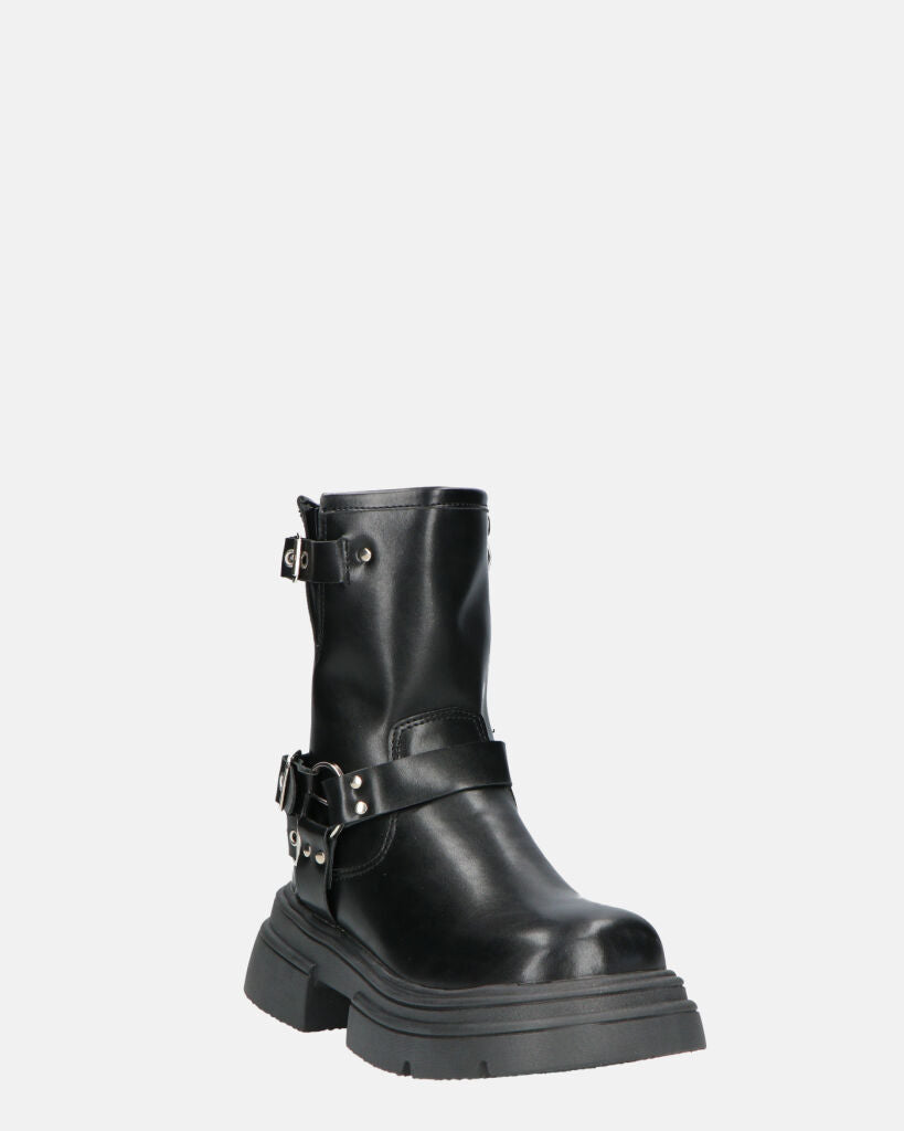 FOSCA - stivaletti con borchie e cinturini in ecopelle nera