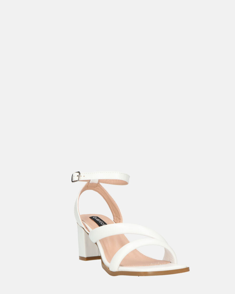 HIROE - sandali bianchi con tacco in ecopelle con cinturino