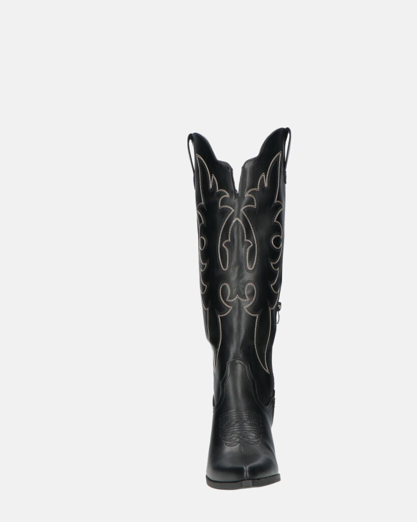 REJA - camperos alti neri con ricami in bianco