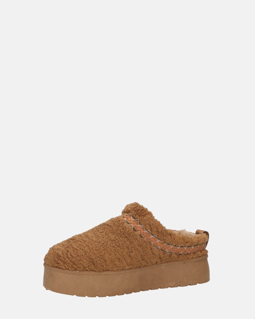 SHIGE - pantofole platform marroni con ricami