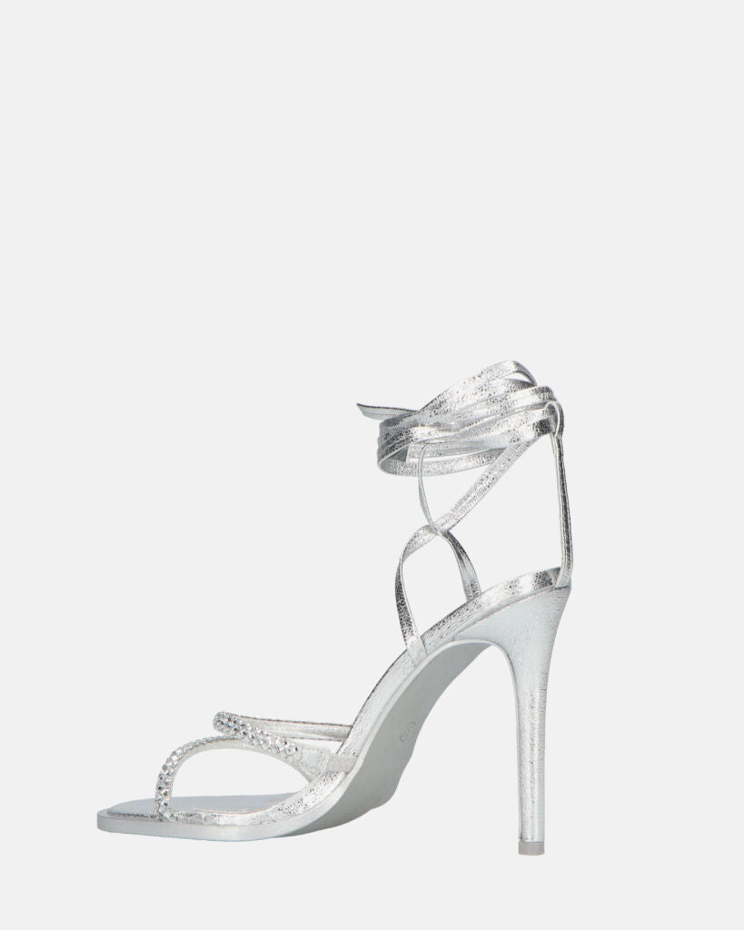 SHOORAI - tacchi alti a spillo argentati con lacci e gemme