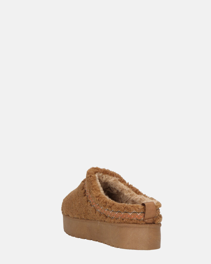 SHIGE - pantofole platform marroni con ricami