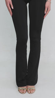 YUMI -set co-ord con pantaloni flare e top cut out