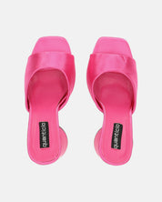 KYSHAN - sandali in raso fucsia con tacco a cono