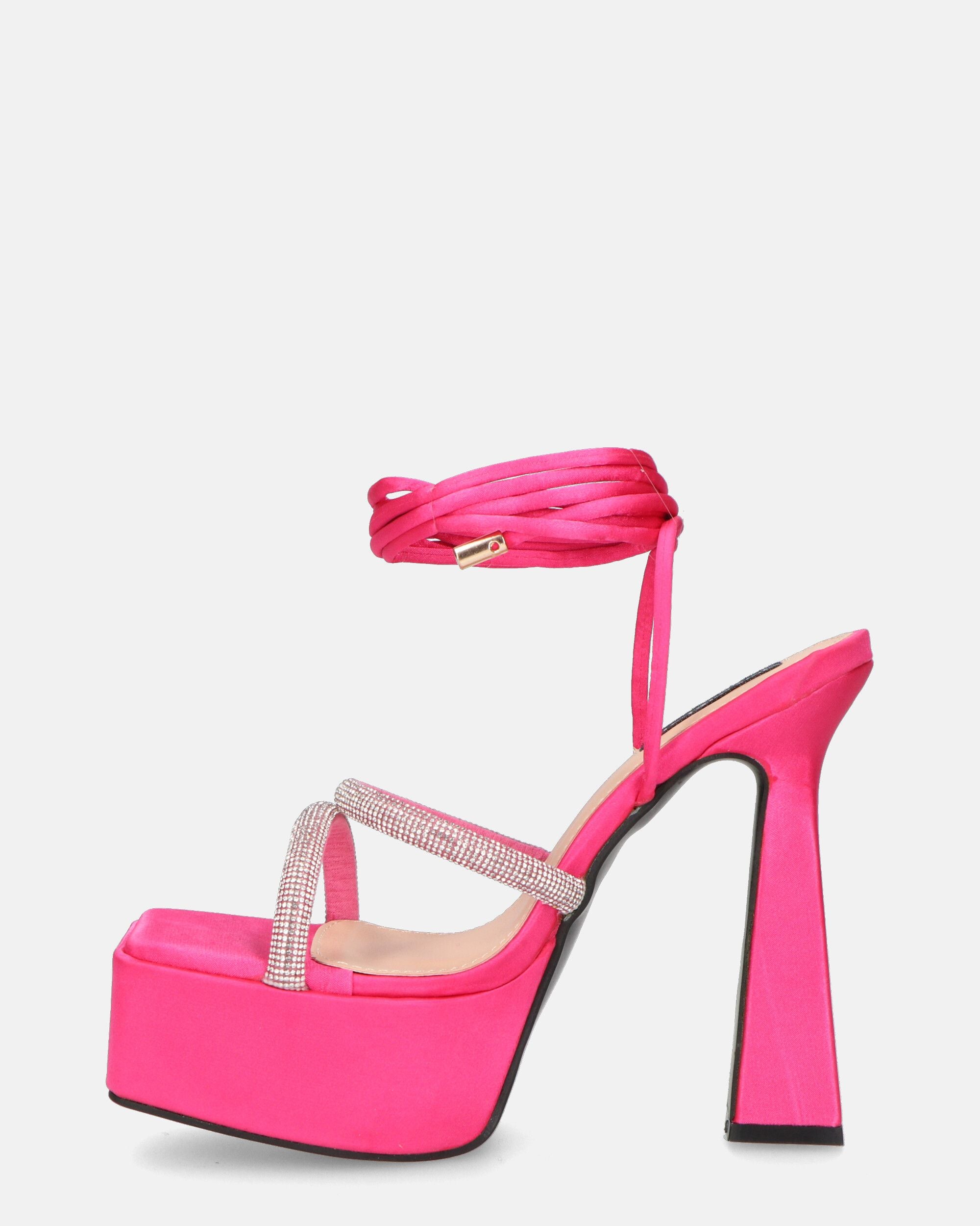 BIRGIT - sandali il satin fucsia con gemme