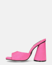 KYSHAN - sandali in raso fucsia con tacco a cono
