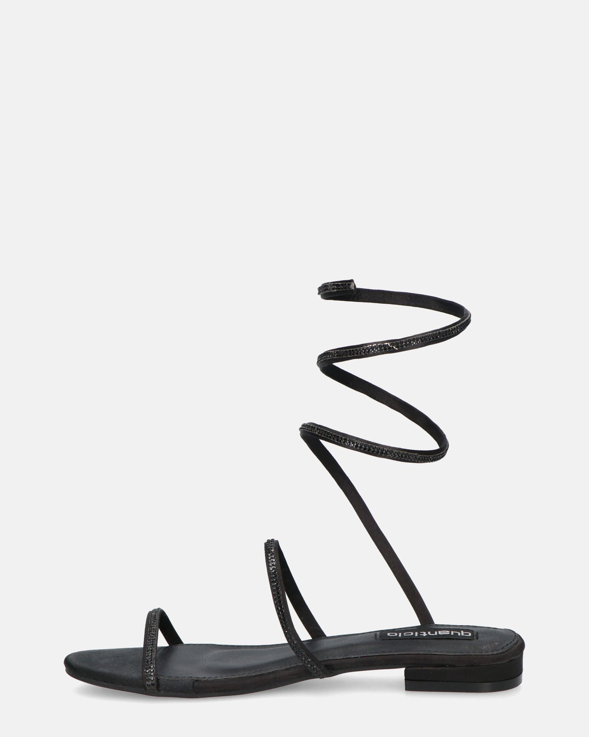 DOMINIKA - tacchi bassi neri con gemme e spirale.