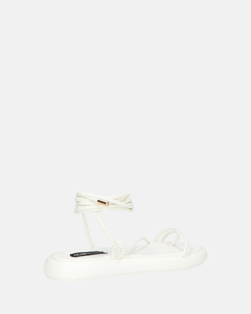 LACEY - sandali infradito bassi bianchi con lacci