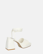 TOMI - sandali bianchi con lacci e tacco squadrato