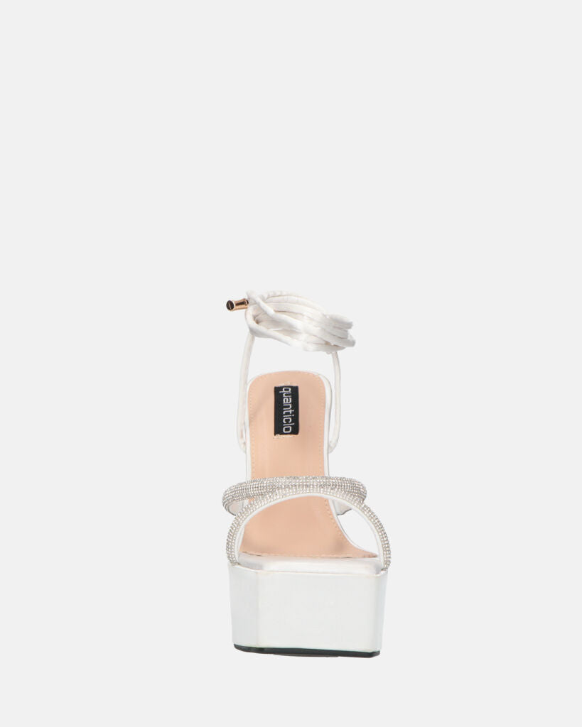 BIRGIT - sandali il satin bianco con gemme