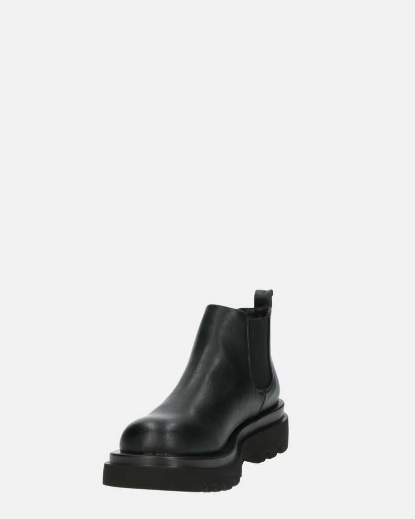 RAISSA - stivaletti bassi in ecopelle nera