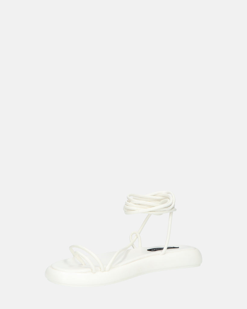 LACEY - sandali infradito bassi bianchi con lacci