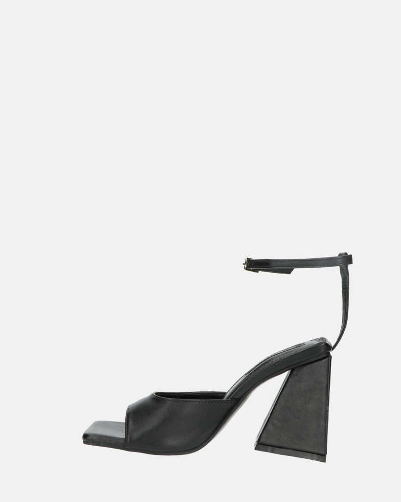 KUBRA - sandali con cinturino in ecopelle nera