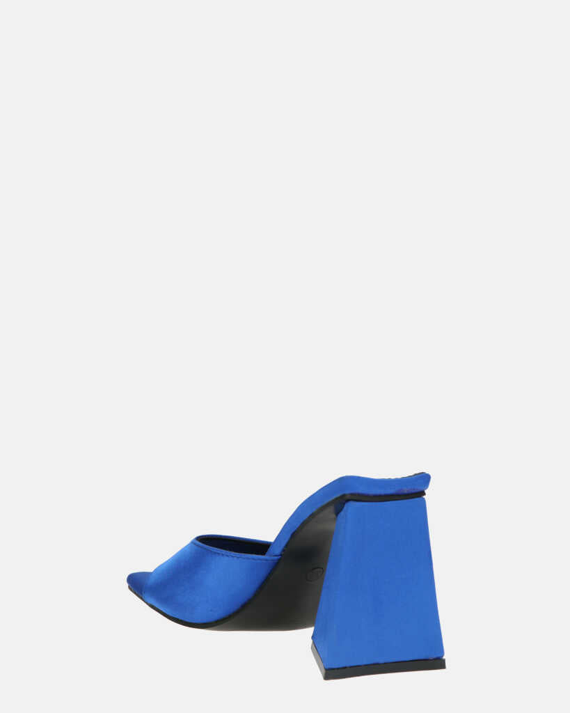 MILEY - sandali in raso blu con tacco squadrato