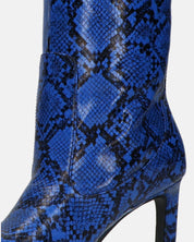 CAROLINE - stivale alto con tacco in blu pitonato