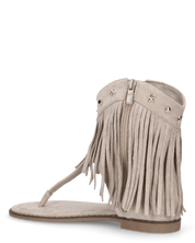 ALLEGRA - sandalo Boho-Chic, infradito in camoscio beige con frange e borchie a stella