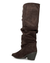 BONITA - stivali alti arricciati slouchy in ecocamoscio marrone con tacco texano