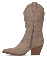 CARMELA - camperos texani scamosciarti beige con ricami decorativi