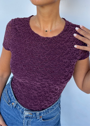 DONNA -body maniche corte in pizzo disegni in rilievo viola scuro