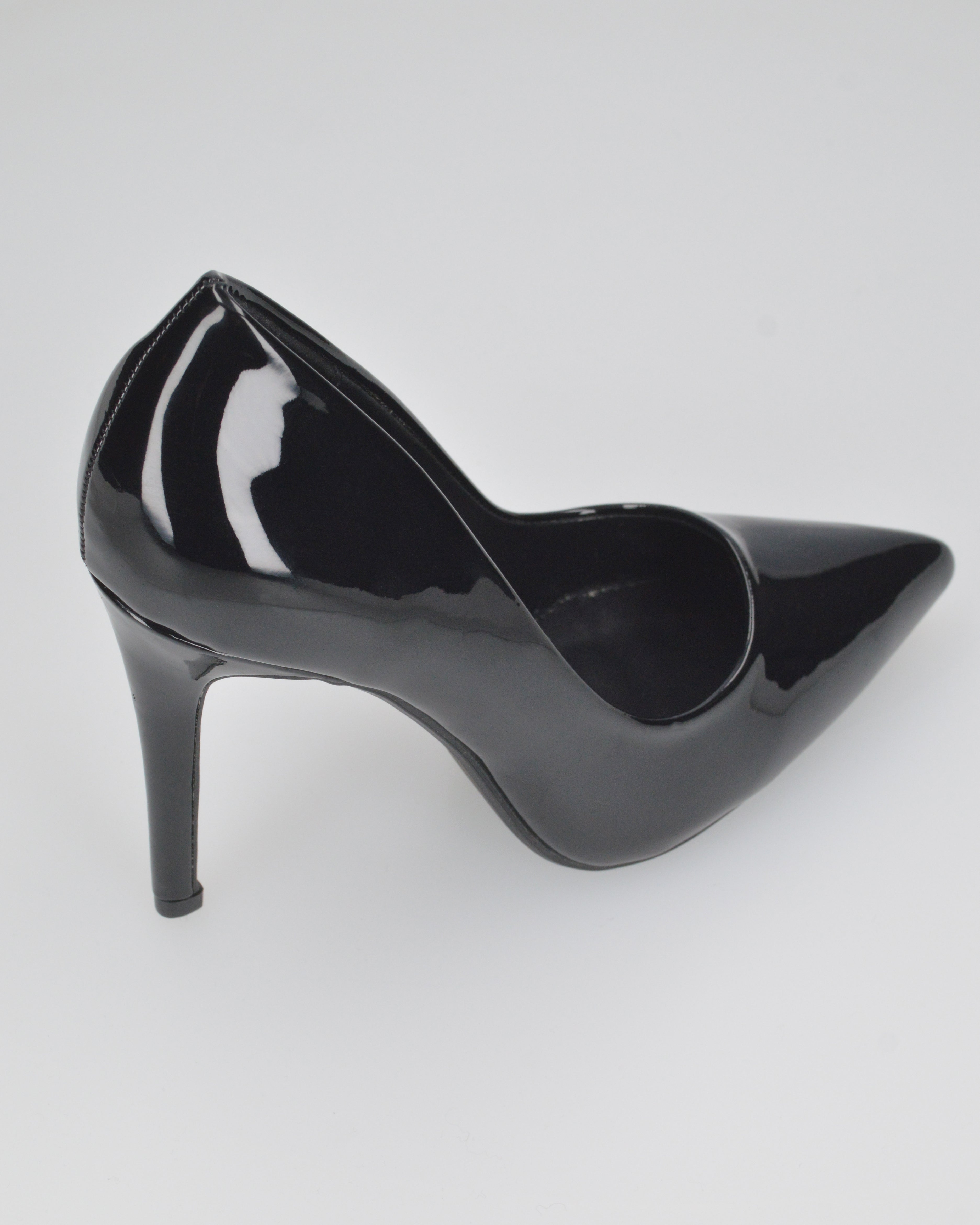 SILJE - décolleté con tacco a spillo in nero lucido