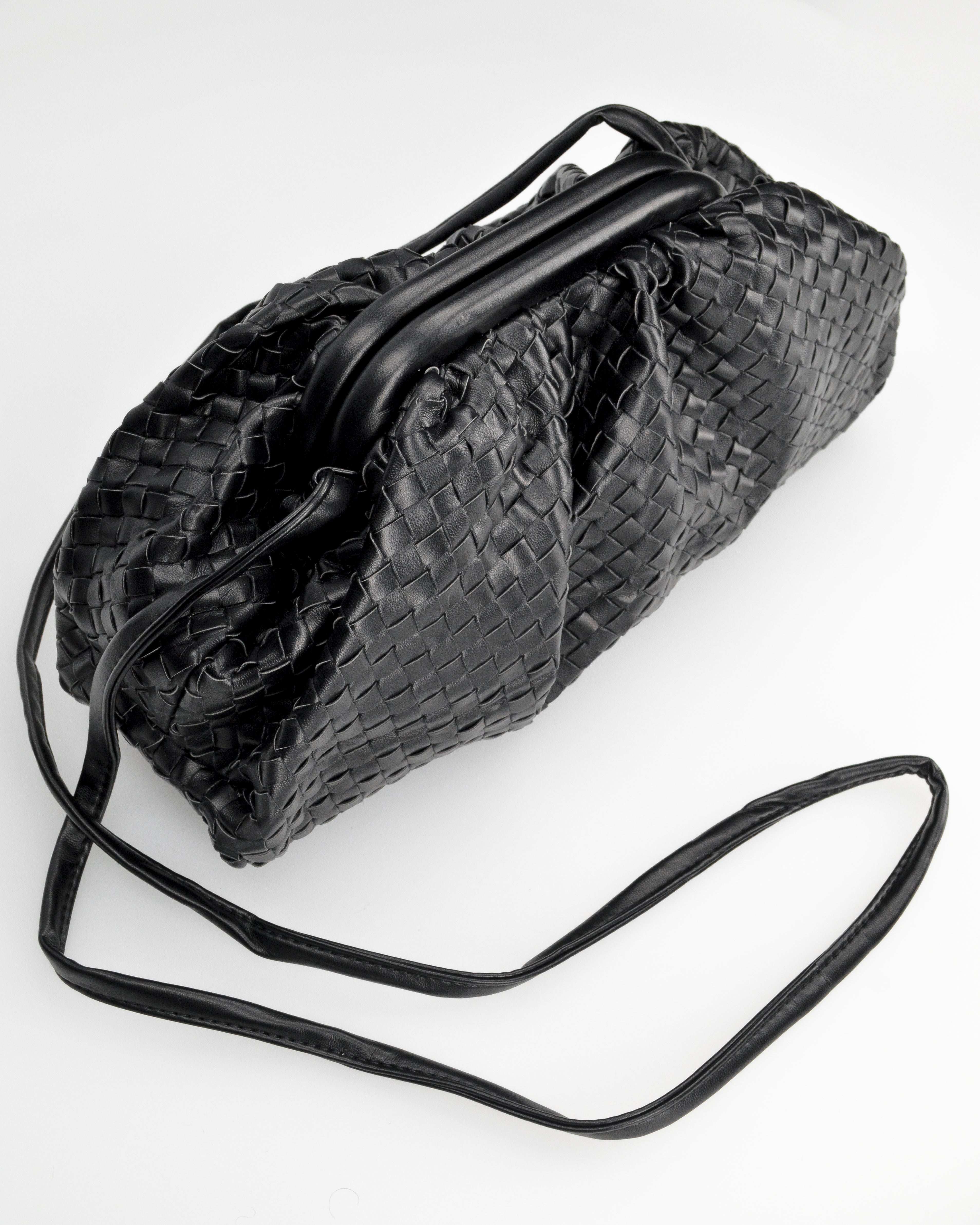 NANAMI - borsetta a tracolla a nuvola intrecciata nera